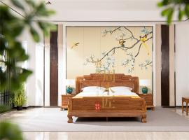 新会刺猬紫檀家具品牌观察：这家品牌，为何值得专程跑一趟？